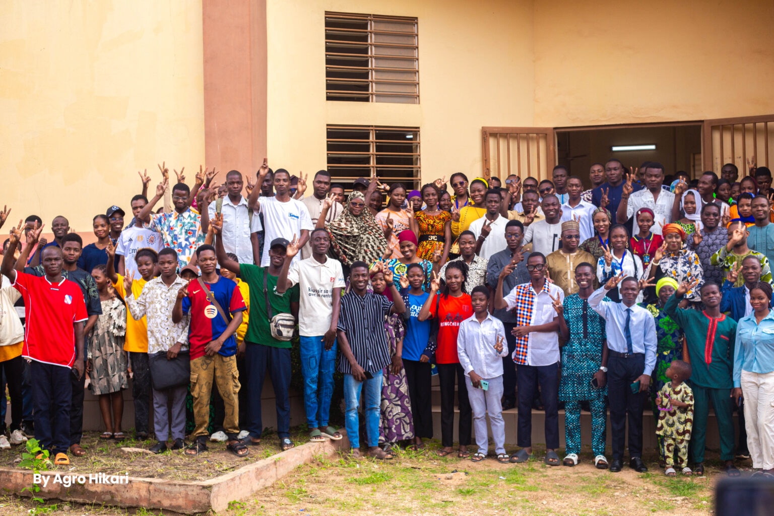 Bénin : accompagner la jeunesse de Parakou vers les métiers du numérique