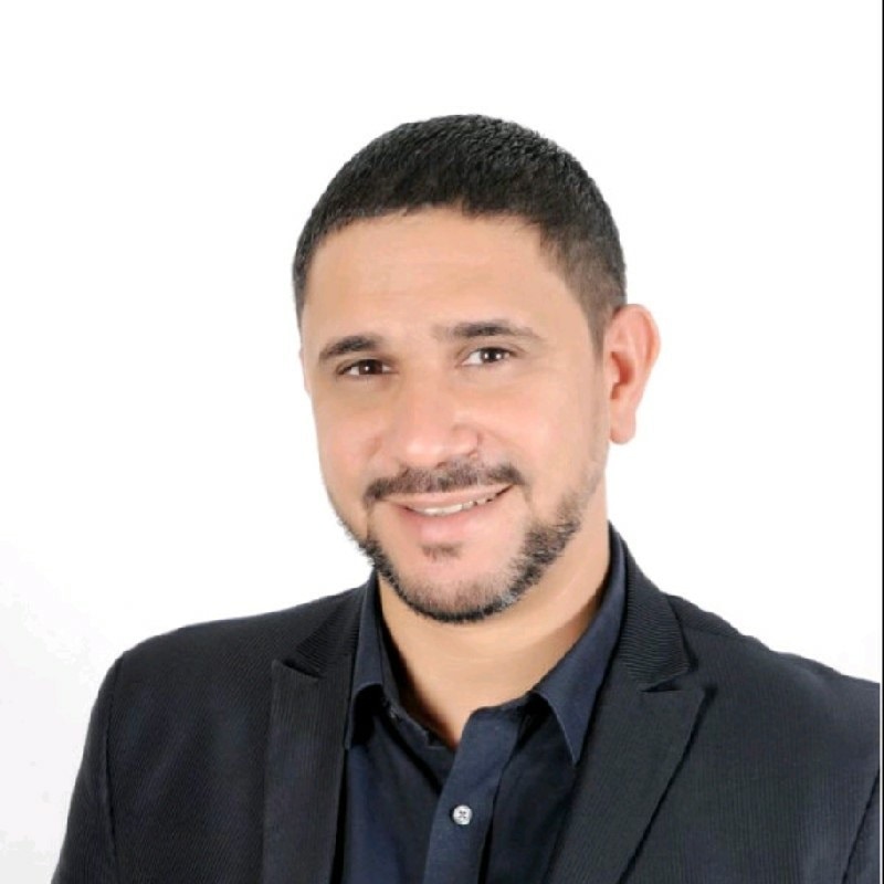 Douglas MBIANDOU, président 10.000 Codeurs invité du CONNECTING DAY spécial MAROC 15 avril 2021
